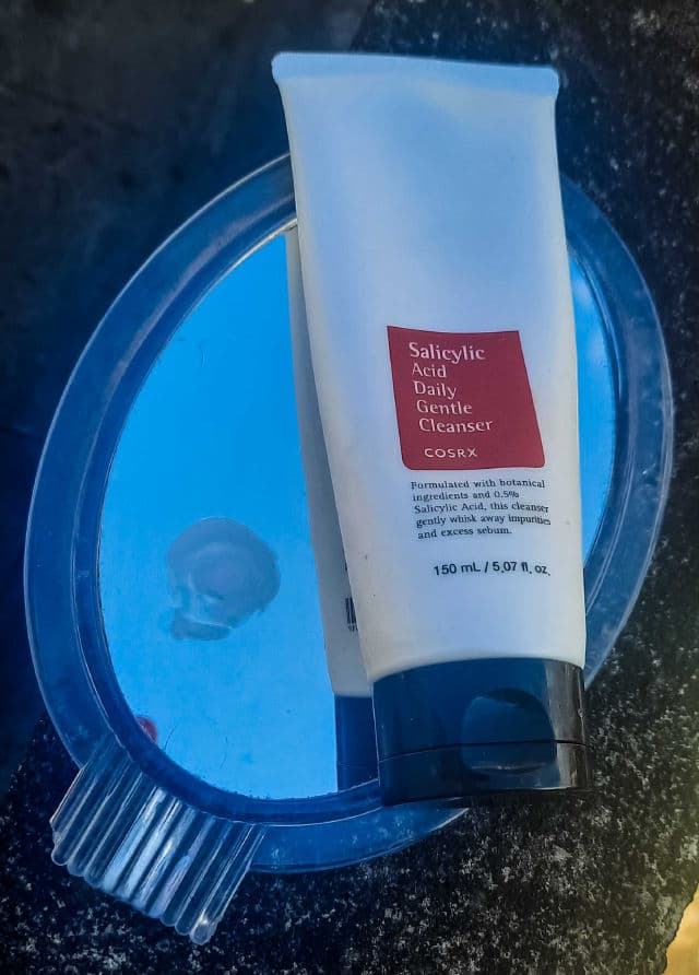 COSRX Salicylic Acid Exfoliating Cleanser review photo by muniya
