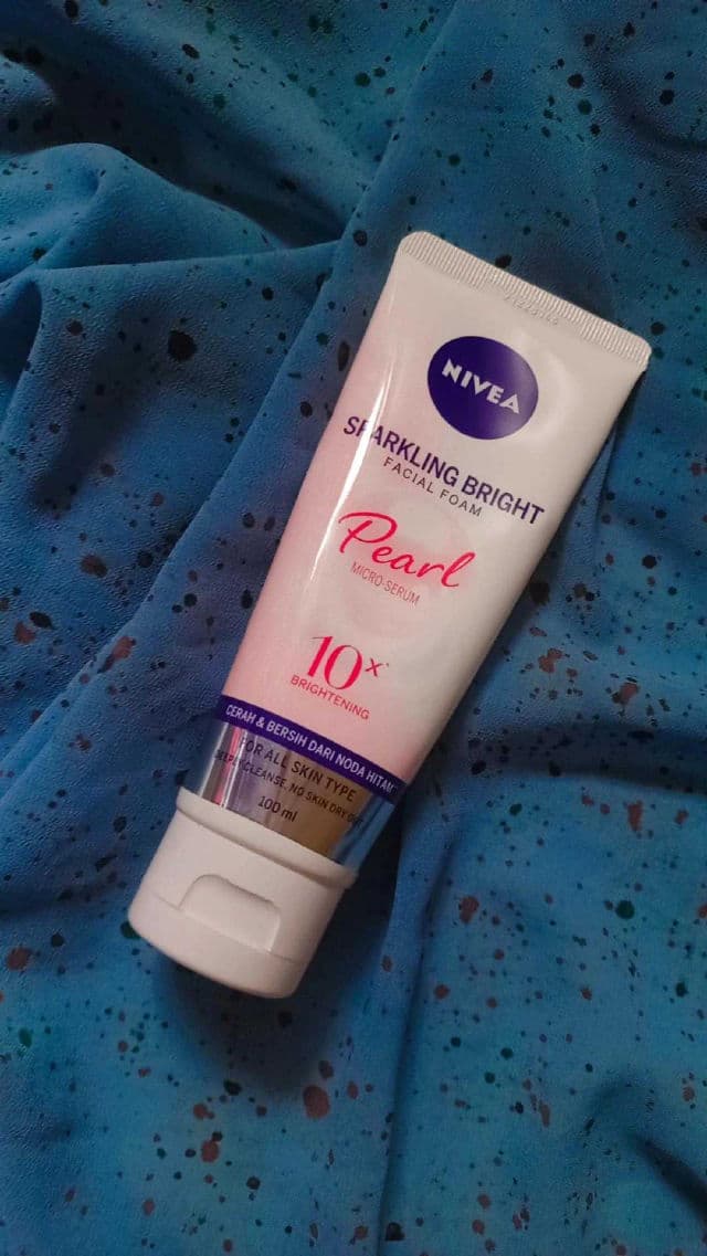 Nivea Sparkling Bright Facial Foam review photo by novitamarsaolyyy