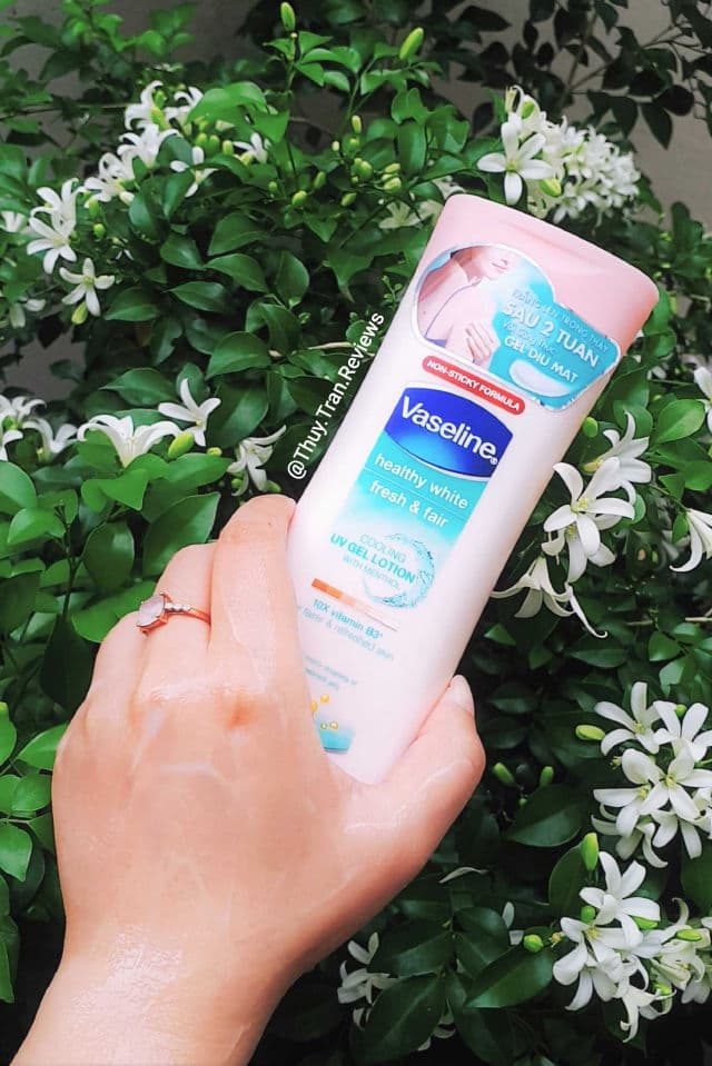 Vaseline Healthy White Fresh & Fair Cooling UV Gel Lotion review photo by ThuyTran