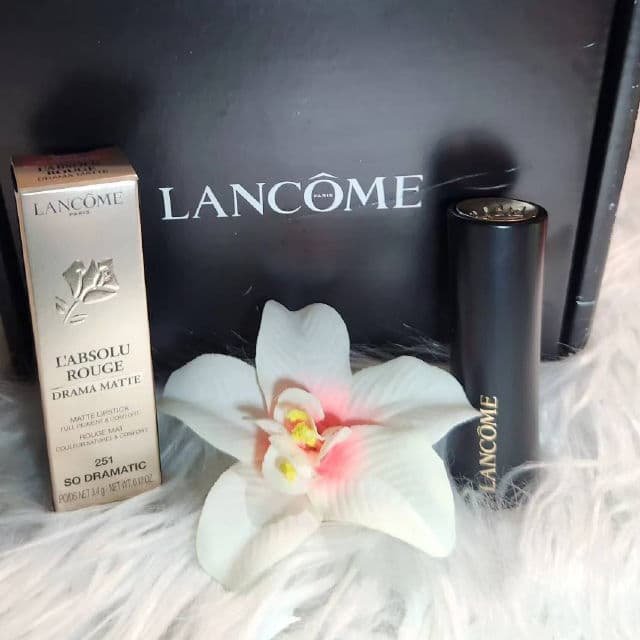 Lancome L'Absolu Rouge Cream Lipstick 335 Moderato review photo by Maluna