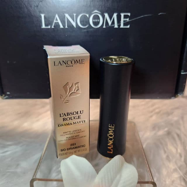 Lancome L'Absolu Rouge Cream Lipstick 335 Moderato review photo by Maluna