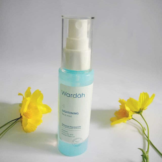 Wardah Lightening Face Mist  review photo by syzwnktvn