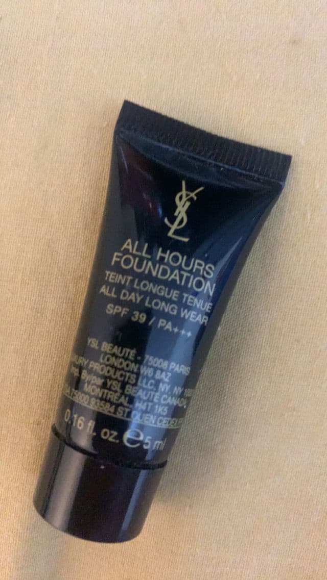 Yves Saint Laurent All Hours Foundation review photo by megs2001