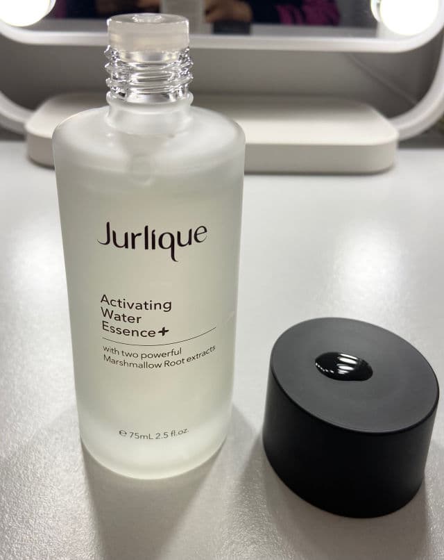 Jurlique Activating Water Essence review photo by scarlet1