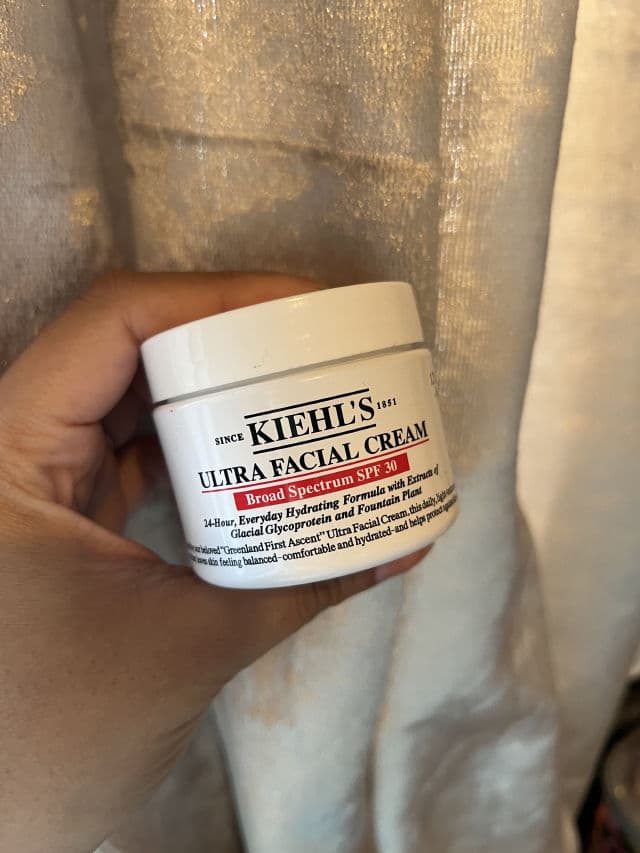 Kiehl's Ultra Facial Cream SPF 30 review photo by zaragul17
