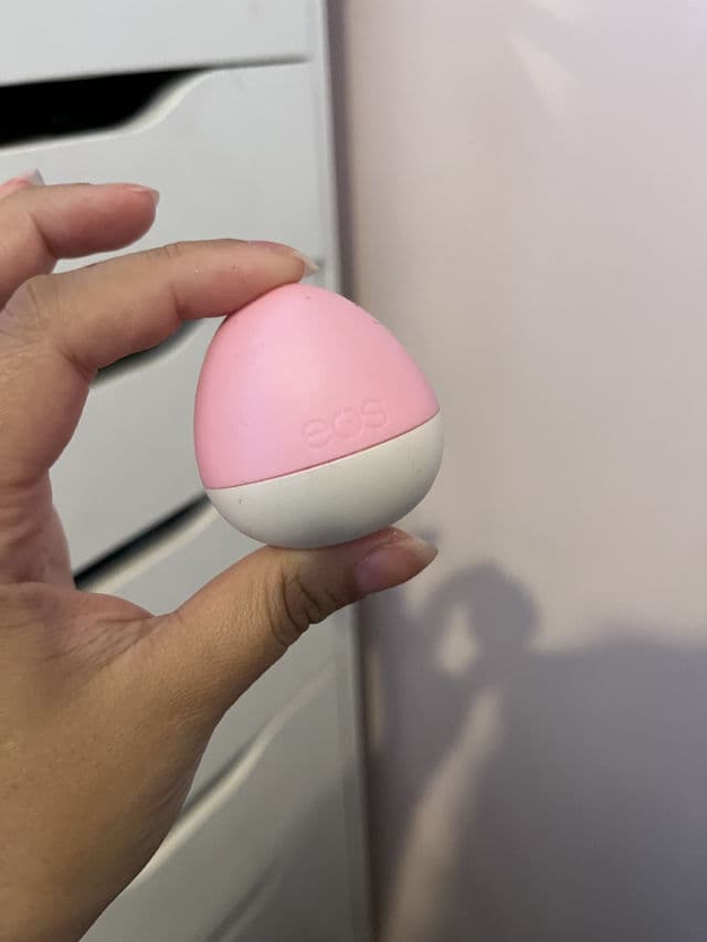 Eos Organic Chamomile Lip Balm review photo by zaragul17