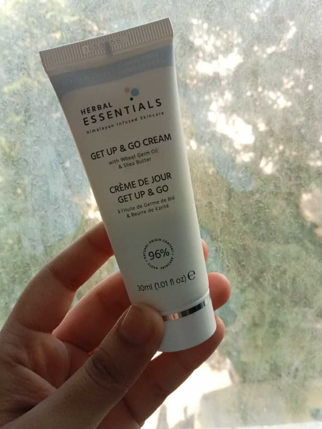 Herbal Essentials Rest & Renew (AHA) Night Cream with Sugar Maple & Bilberry Extracts review photo by Reviewer