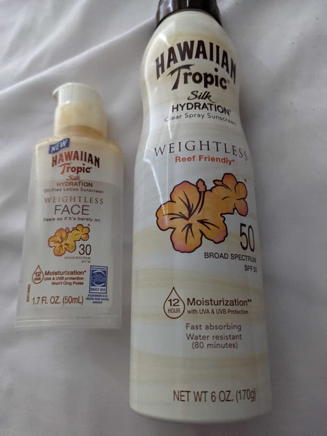 Hawaiian Tropic Silk Hydration Weightless Sunscreen Spray SPF 50 review photo by beachling