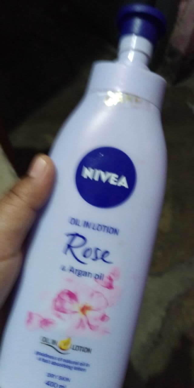Nivea Body Oil in Lotion Rose and Argan Oil review photo by meCamellia