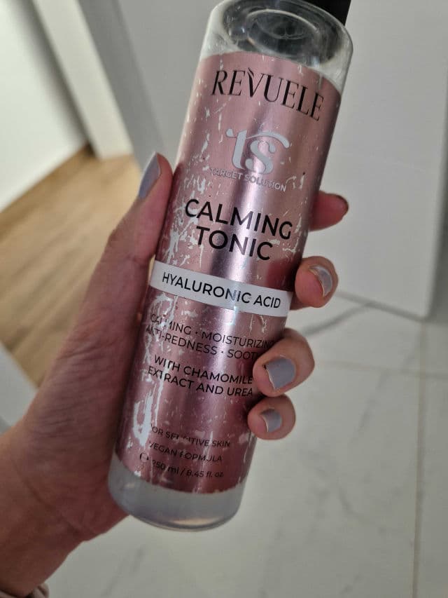 Revuele TS Calming Tonic Hyaluronic Acid review photo by Beautyskin93