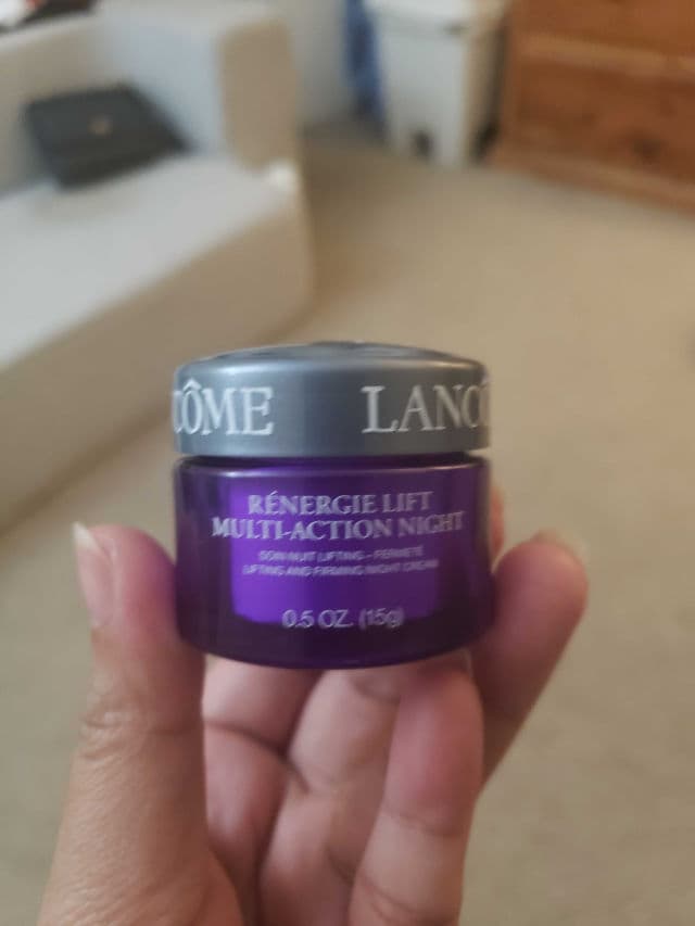Lancome Rénergie Lift Multi-Action Night review photo by Ghembeautyglam
