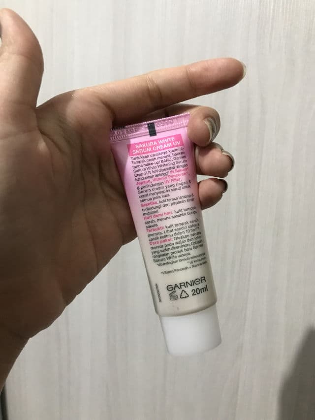 Garnier Sakura White Pinkish Glow Whip Foam review photo by Olson