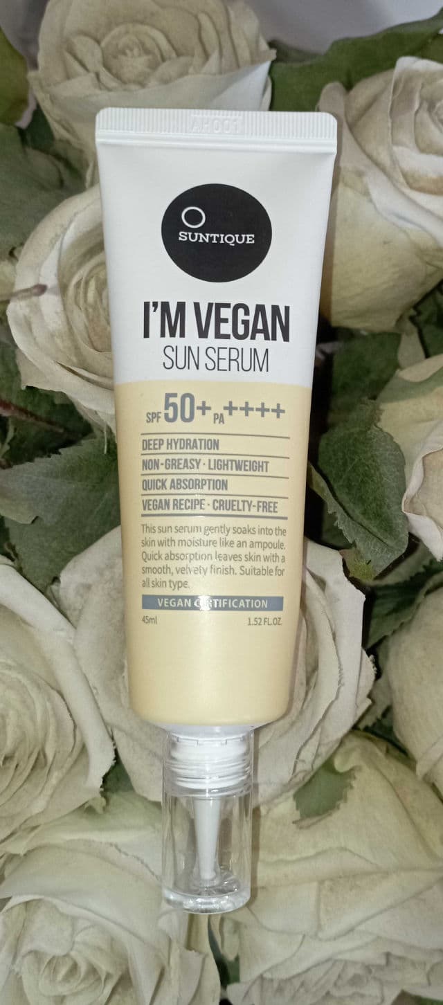 Suntique I'm Vegan Sun Serum SPF 50+ PA++++ review photo by rosaming8