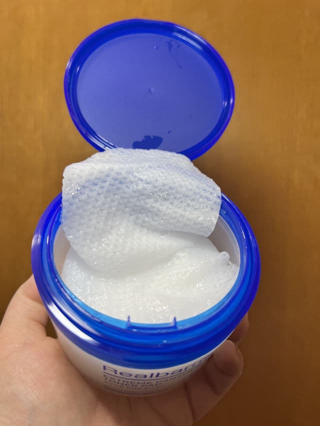 Real Barrier Extreme Panthenol Toner Pad review photo by MeaningInMakeup