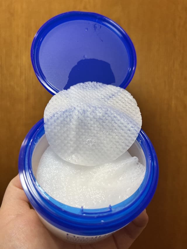 Real Barrier Extreme Panthenol Toner Pad review photo by MeaningInMakeup