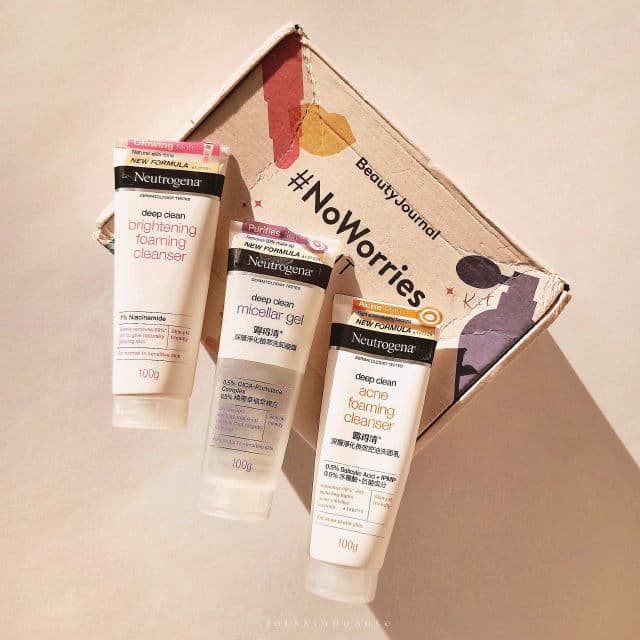 Neutrogena Deep Clean Brightening Foaming Cleanser  review photo by Letskinbeaute