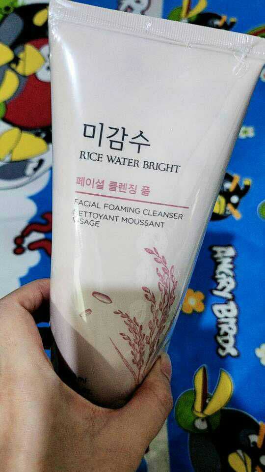THE FACE SHOP Rice Water Bright Foaming Cleanser review photo by ClaireZaelani