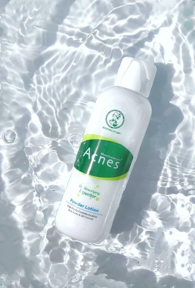 Mentholatum Acnes Powder Lotion review photo by skinlovette