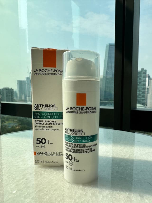 La Roche-Posay Anthelios Oil Correct SPF 50+ review photo by RBme