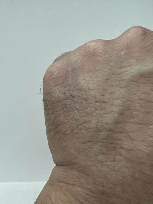 Clinique Even Better Dark Spot Defense SPF 50/ PA++++ review photo by RBme