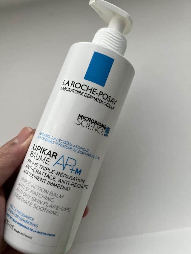 La Roche-Posay Lipikar Baume Light AP+M review photo by RBme