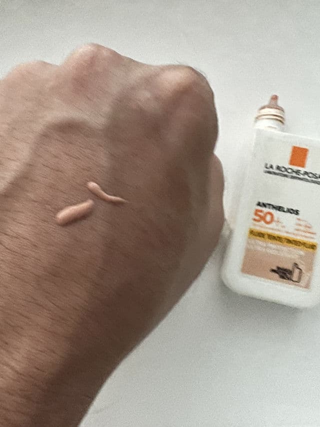 La Roche-Posay Anthelios Mineral Tinted Ultra-Fluid Lotion SPF 50 review photo by RBme