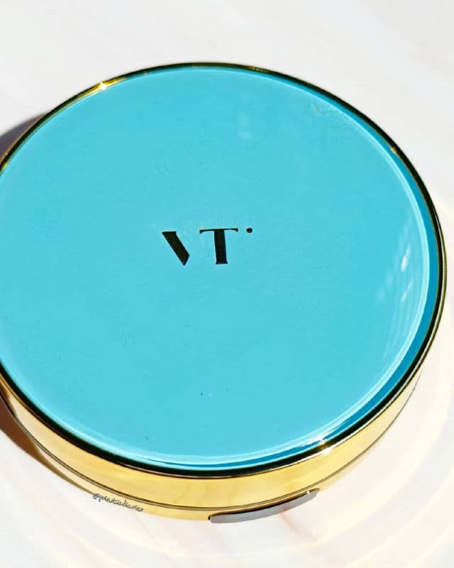 VT COSMETICS Cica Essence Sun Pact SPF50+ PA+++ review photo by prisskindiaries