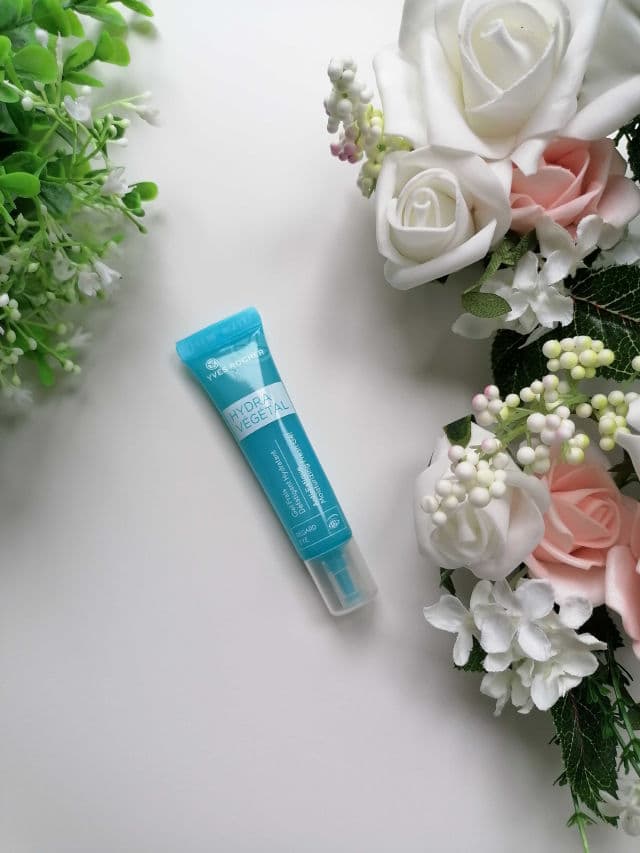 YVES ROCHER Hydra Végétal Gel Frais Défatigant Hydratant review photo by Tanyasworld