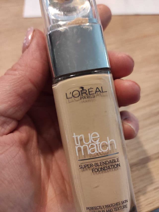L'Oreal Paris True Match Super-Blendable Foundation review photo by avie151