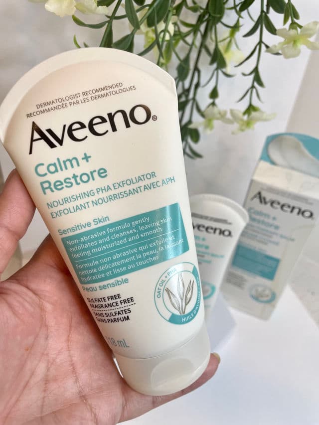 Aveeno Calm + Restore Nourishing PHA Facial Exfoliator review photo by JohannaCP