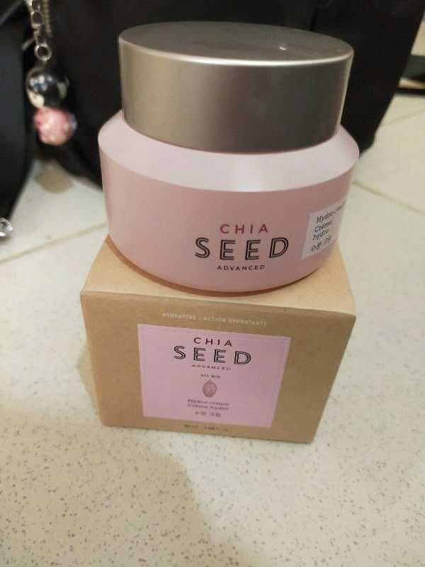 THE FACE SHOP Chia Seed Hydro Cream review photo by AisyahraniGinting