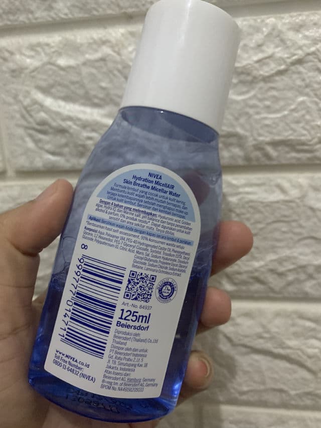 Nivea Hydration MicellAir Skin Breathe review photo by Widiwippp