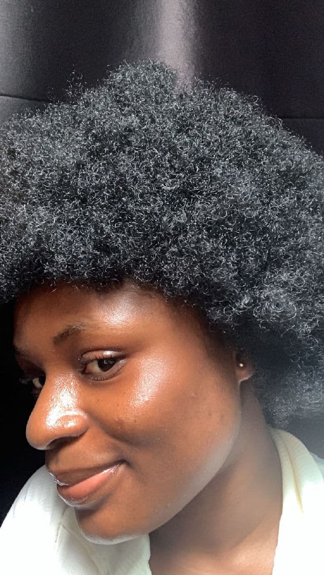 Good Molecules Discoloration Correcting Serum review photo by theoilyskingirlie