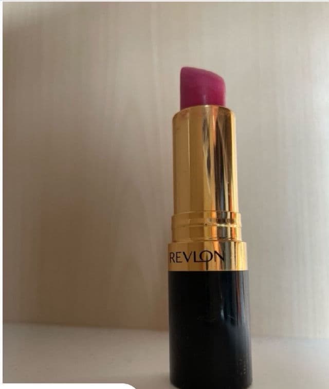 Revlon Super Lustrous The Luscious Mattes Lipstick review photo by vichyTester