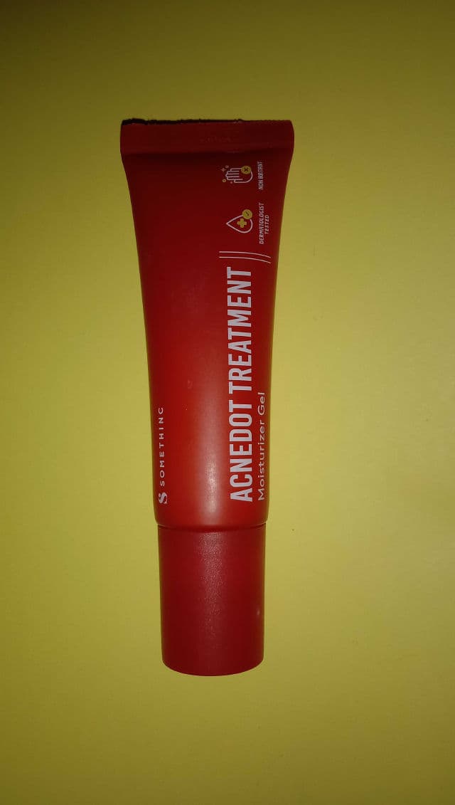 Somethinc Acnedot Treatment Moisturizer Gel review photo by AliifahNa