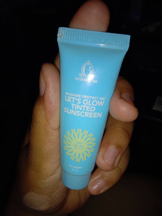 Madame Gie Protect Me Let’s Glow Tinted SPF 50 PA++++ review photo by AliifahNa