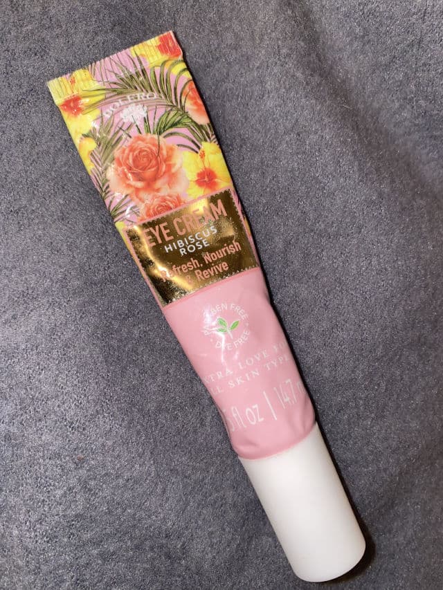 Bolero Beverly Hills Hibiscus Rose Eye Cream review photo by KenziRoze