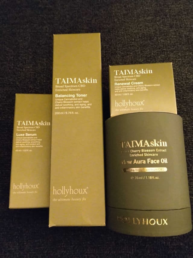 HollyHoux TAIMAskin Renewal Cream review photo by NikkiJames023