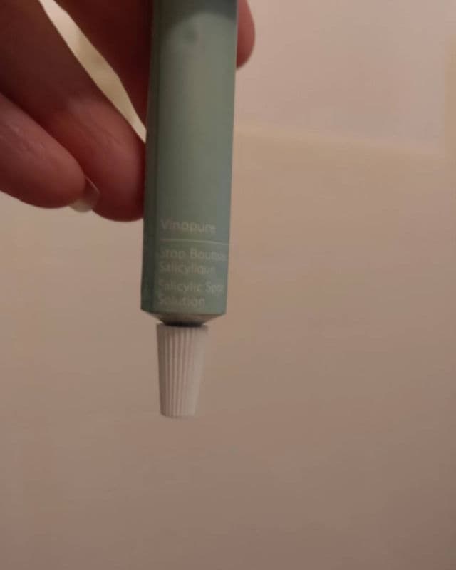 Caudalie Paris Vinopure Salicylic Spot Solution review photo by NikkiJames023