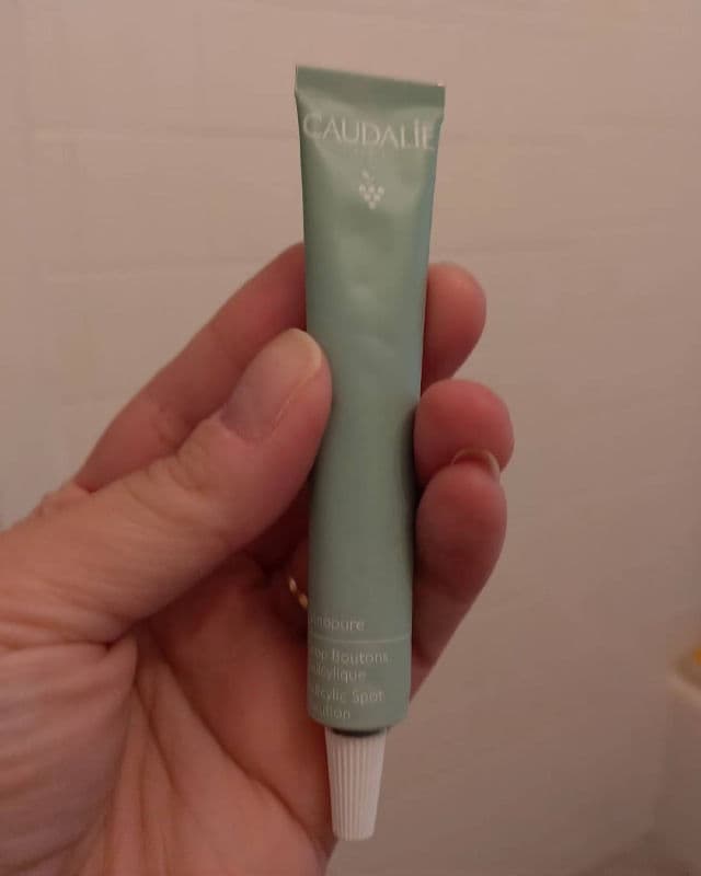 Caudalie Paris Vinopure Salicylic Spot Solution review photo by NikkiJames023