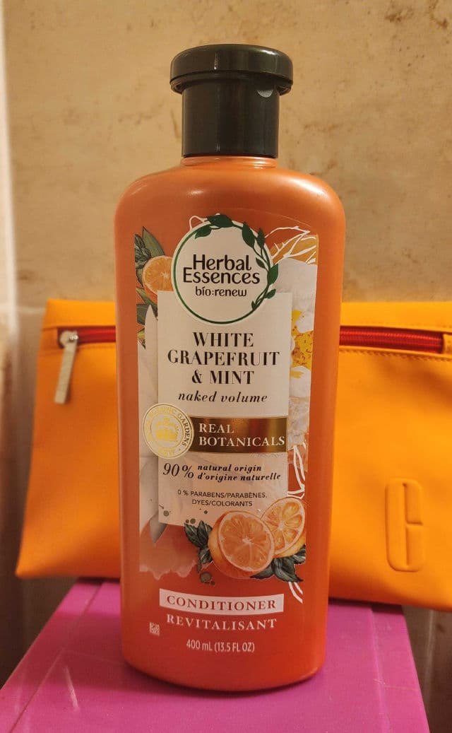 Herbal Essences White Grapefruit & Mint Volumizing Conditioner review photo by EnxhiB
