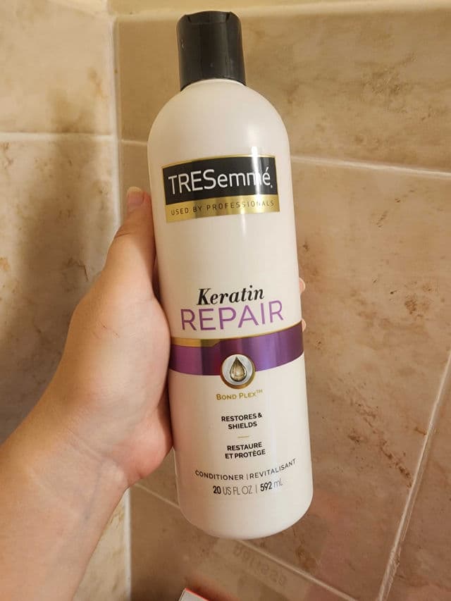 TRESemme Keratin Repair Conditioner review photo by EnxhiB