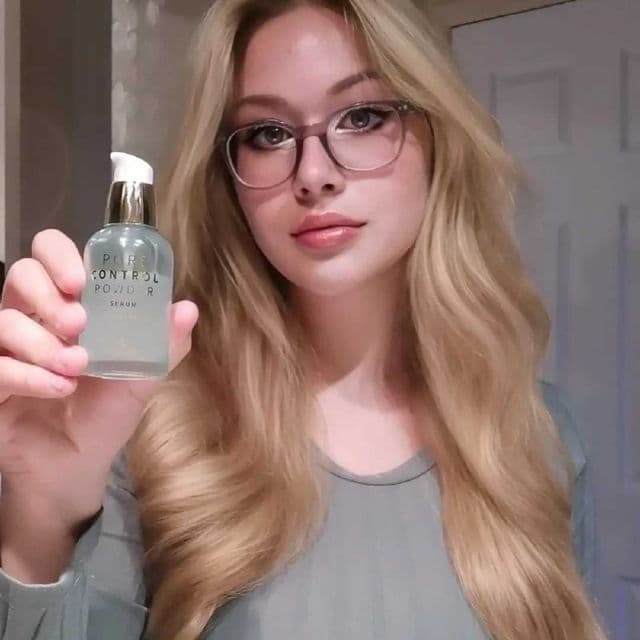 The Skin House Pore Control Powder Serum review photo by reviewedbyemy