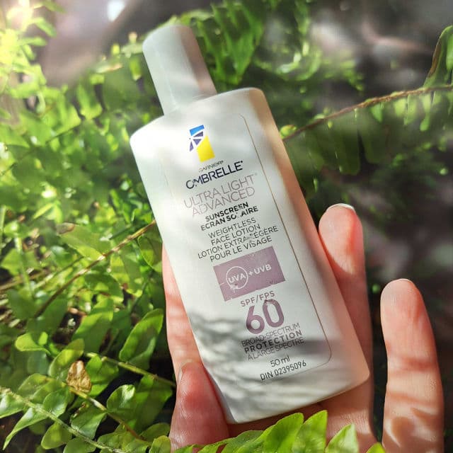 Garnier Ombrelle Ultra Light Advanced Weightless Face Lotion SPF 60 review photo by Robynrose