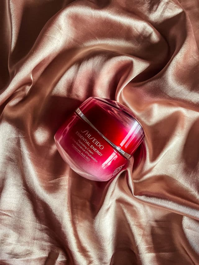 Shiseido Essential Energy Hydrating Cream review photo by herglowingjournal 