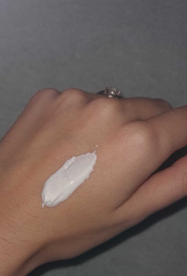 La Roche-Posay Cicaplast Baume B5 Soothing Repairing Balm review photo by Nicnini