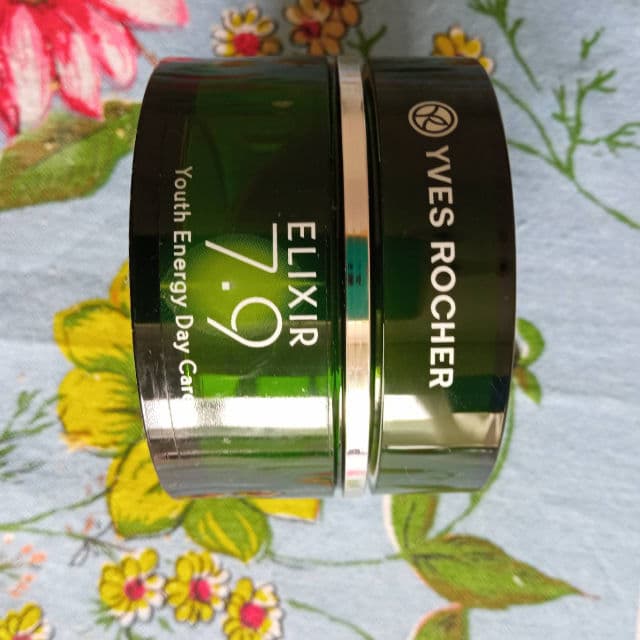 YVES ROCHER Elixir 7.9 Youth Reactivating Care (Night) review photo by MariCinti