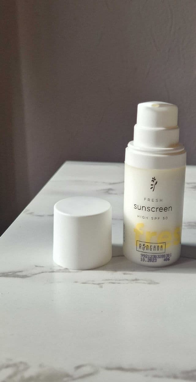 Ringana Fresh Sunscreen SPF 50 review photo by lorenamt