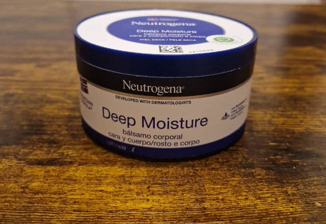 Neutrogena Deep Moisture Face and Body Balm review photo by lorenamt