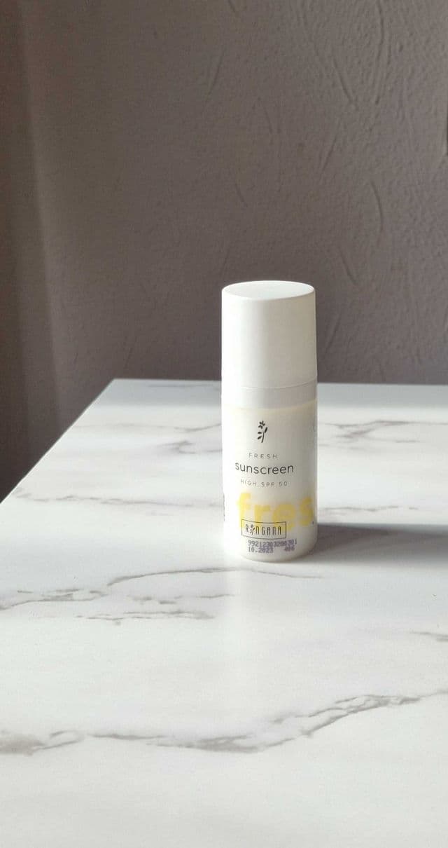 Ringana Fresh Sunscreen SPF 50 review photo by lorenamt